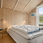 Holiday home Spurv - 1-8km From The Sea By Interhome