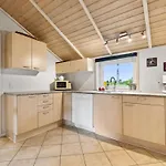 Spurv - 1-8km From The Sea By Interhome
